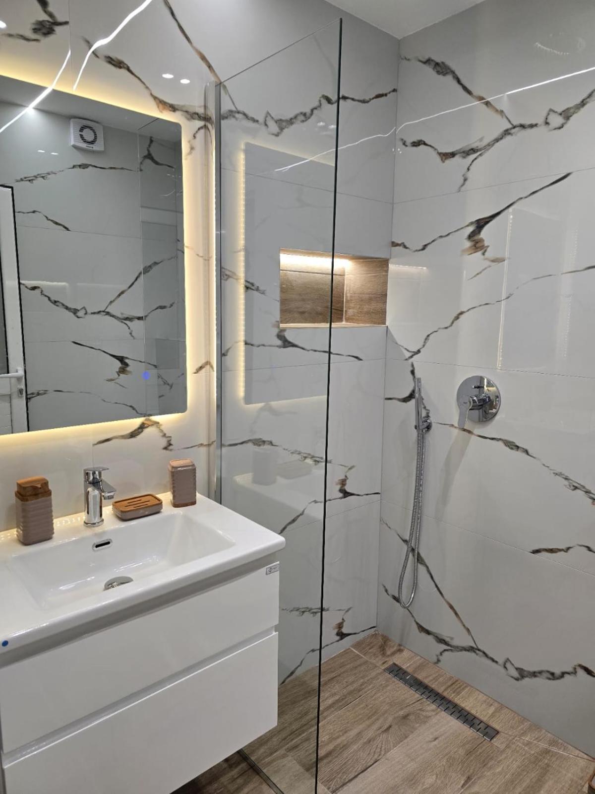 Aila Apartment Saranda Kültér fotó